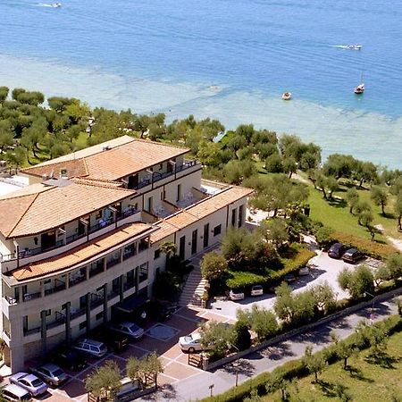 Hotel Ideal Sirmione Ruang foto