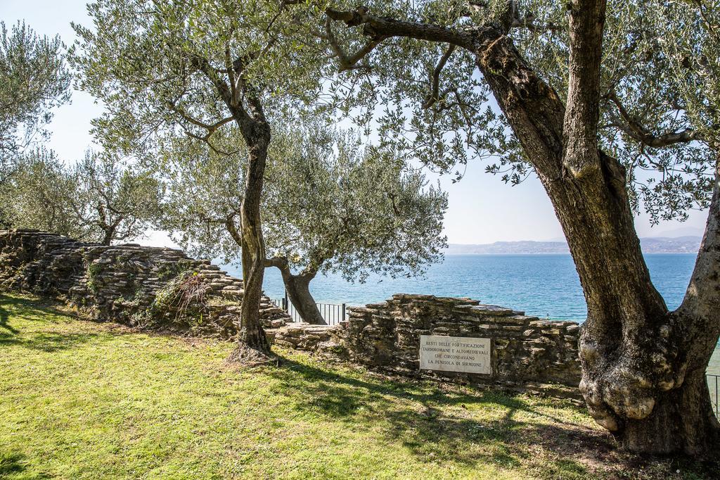 Hotel Ideal Sirmione Bagian luar foto